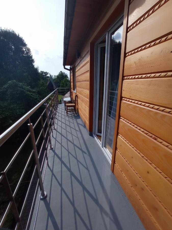 Noclegi Lesniczowka W Lanckoronie Lanckorona Exteriör bild